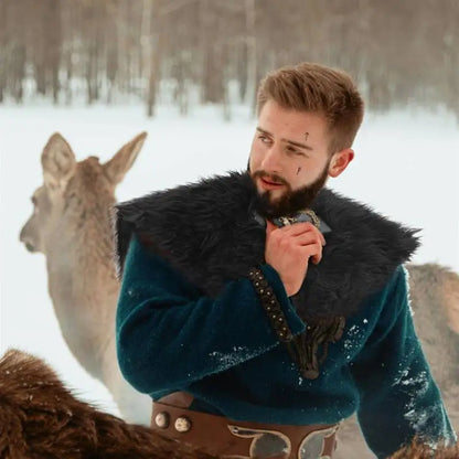 Viking Fur Collar Cloak – Men’s Medieval Renaissance Warrior Cape for Halloween & LARP.