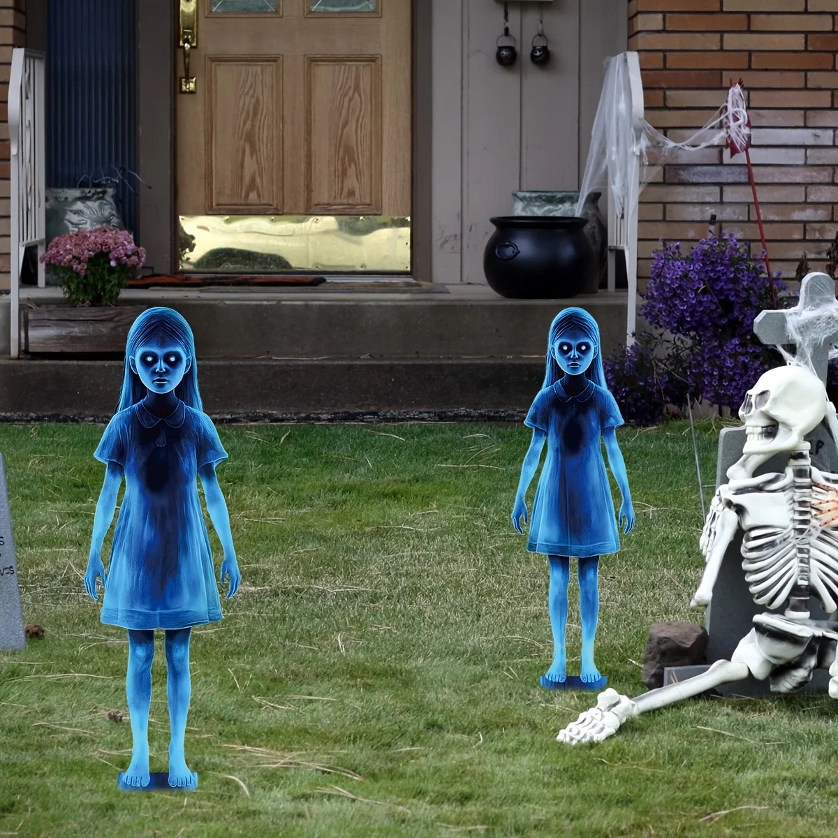 Halloween little girl metal garden ghost post  -  Horror little girl courtyard post