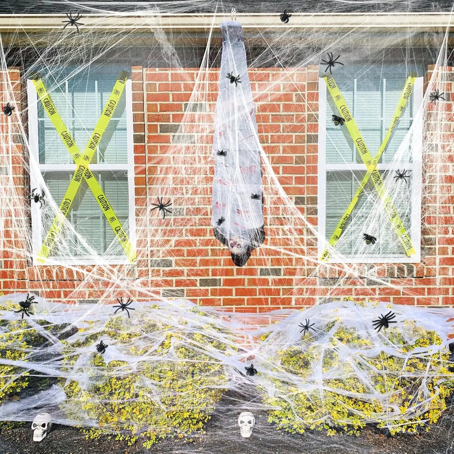 200 sqft Stretch Spider Webs with Fake Spiders – Halloween Indoor & Outdoor Decor
